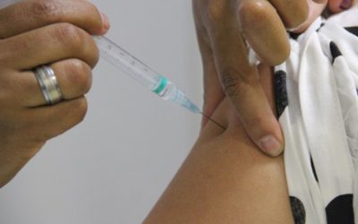 Quem deve se vacinar contra febre amarela antes de viajar