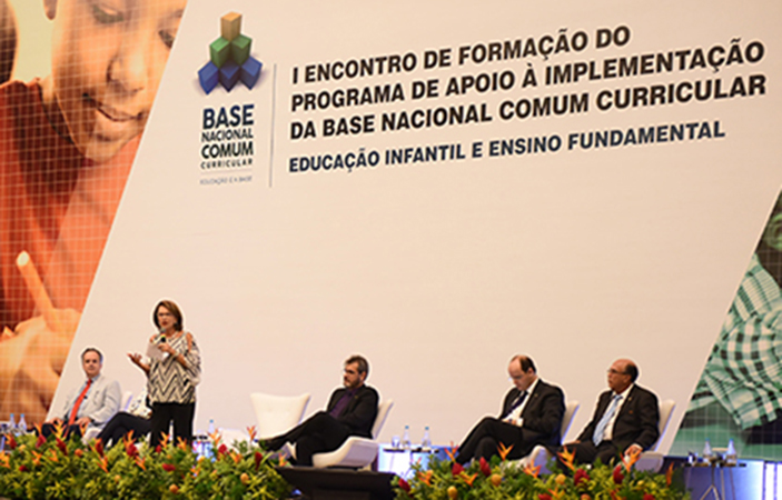 Educação Básica: comitê vai trabalhar pela implementação da Base Nacional Comum Curricular