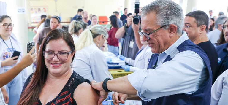 Cliente Vivver – Vacina inédita e 100% brasileira contra a dengue começa a ser aplicada em Botucatu/SP